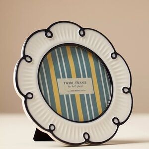 SOLD OUT | Anthropologie Twirl 4x4 Frame